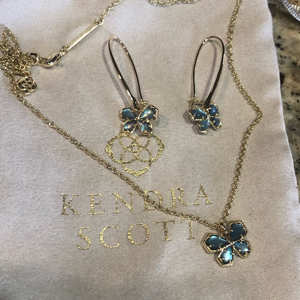 Nwot Kendra Scott gold Mae Butterfly necklace and earrings in indigo illusion